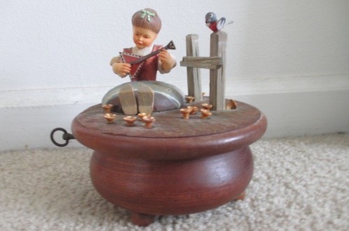 Music box grande - , vintage