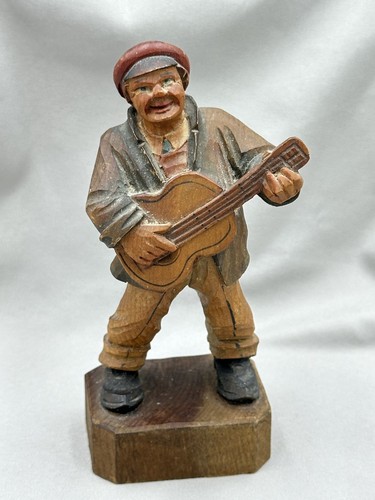 Chitarra uomo intaglio legno - chitarra,