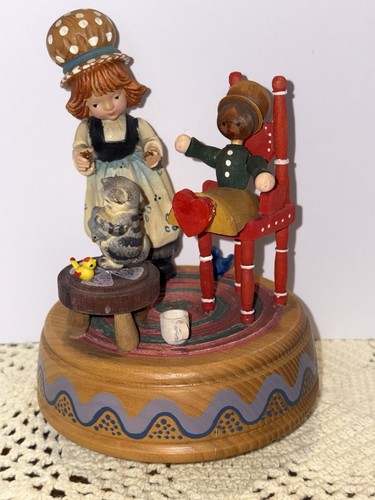 Music box vintage anri - music,